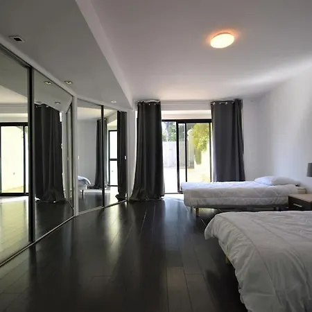 Vue Avec Piscine Au Calme * קאן